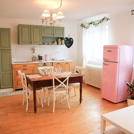 Camélias, De Charme